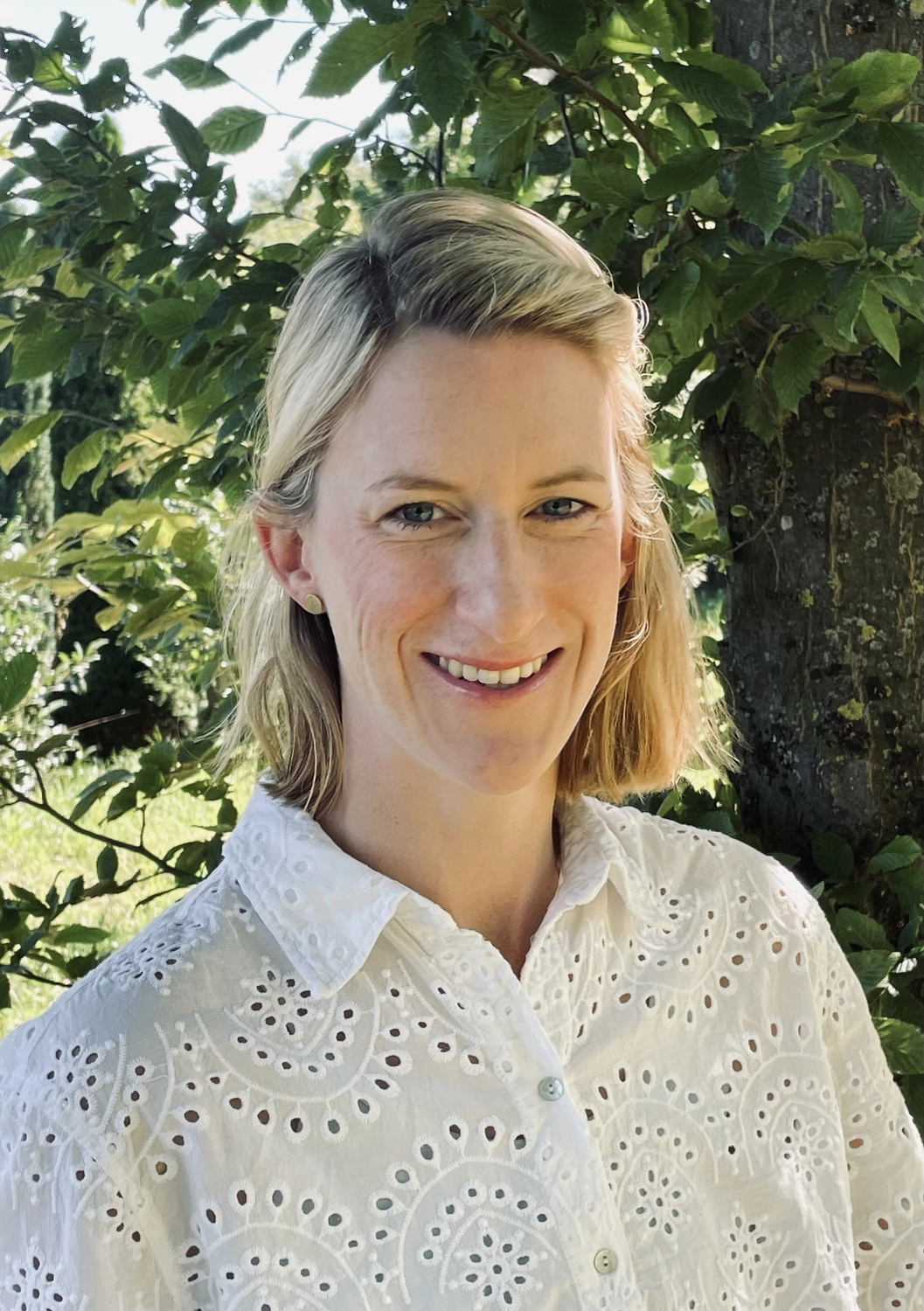 Lena Karpfinge, Hebamme Ergoldsbach Hebamme  ,Geburtsvorbereitung  ,Schwangerschaft Betreuung  ,Wochenbett Betreuung  ,Rückbildungskurs  ,Beckenbodentraining  ,Stillberatung  ,Geburtsbegleitung