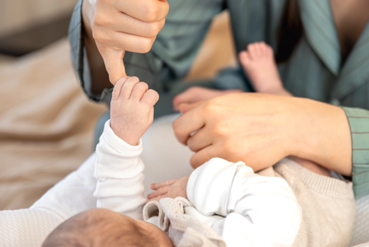 Lena Karpfinge, Hebamme Ergoldsbach Hebamme  ,Geburtsvorbereitung  ,Schwangerschaft Betreuung  ,Wochenbett Betreuung  ,Rückbildungskurs  ,Beckenbodentraining  ,Stillberatung  ,Geburtsbegleitung