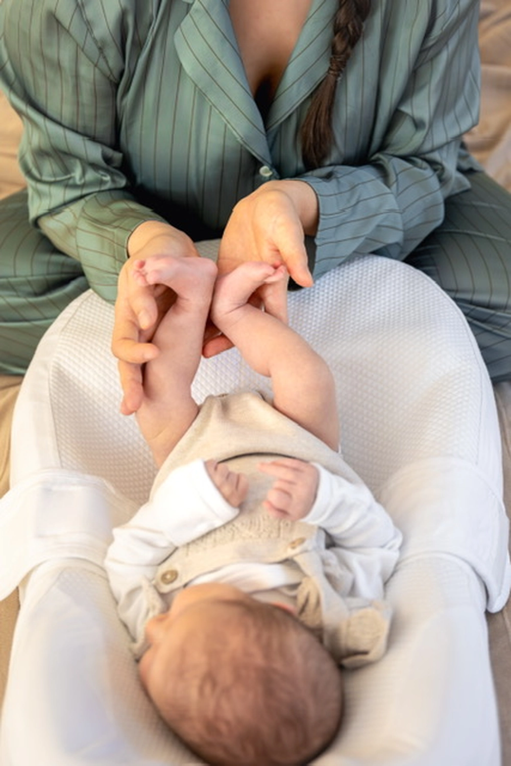 Lena Karpfinge, Hebamme Ergoldsbach Hebamme  ,Geburtsvorbereitung  ,Schwangerschaft Betreuung  ,Wochenbett Betreuung  ,Rückbildungskurs  ,Beckenbodentraining  ,Stillberatung  ,Geburtsbegleitung