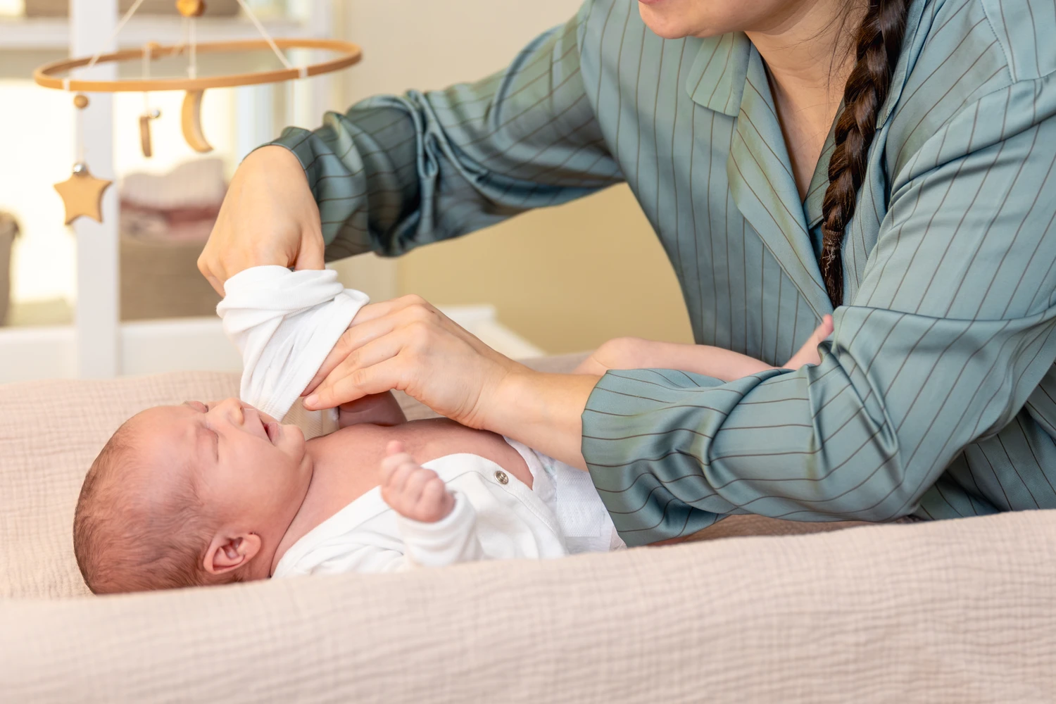 Lena Karpfinge, Hebamme Ergoldsbach Hebamme  ,Geburtsvorbereitung  ,Schwangerschaft Betreuung  ,Wochenbett Betreuung  ,Rückbildungskurs  ,Beckenbodentraining  ,Stillberatung  ,Geburtsbegleitung